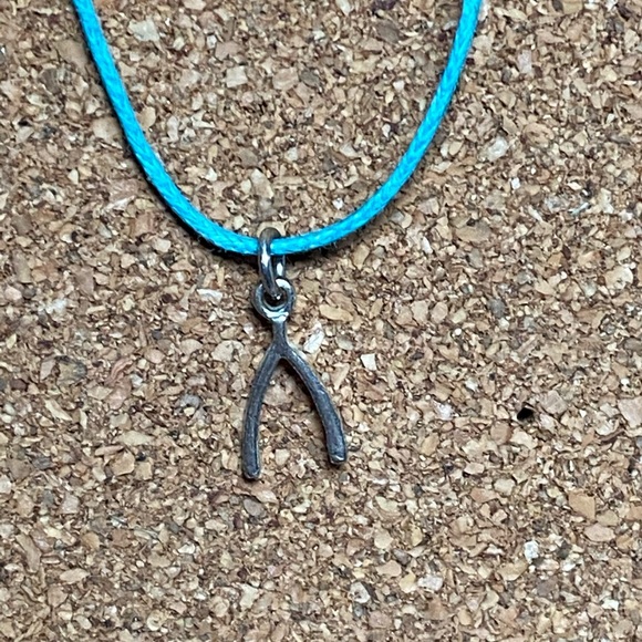 3 necklaces sold together - Picture 4 of 4